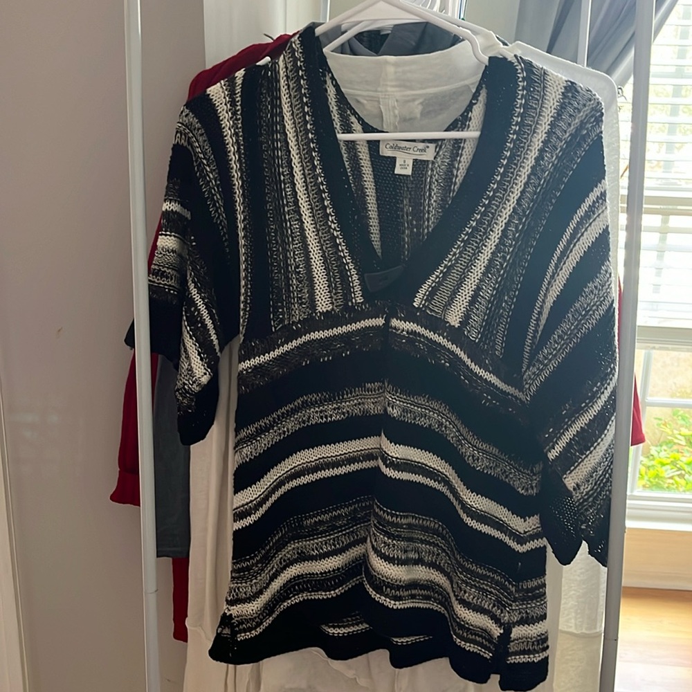 Coldwater Creek black and white super soft sweater NWOT size small